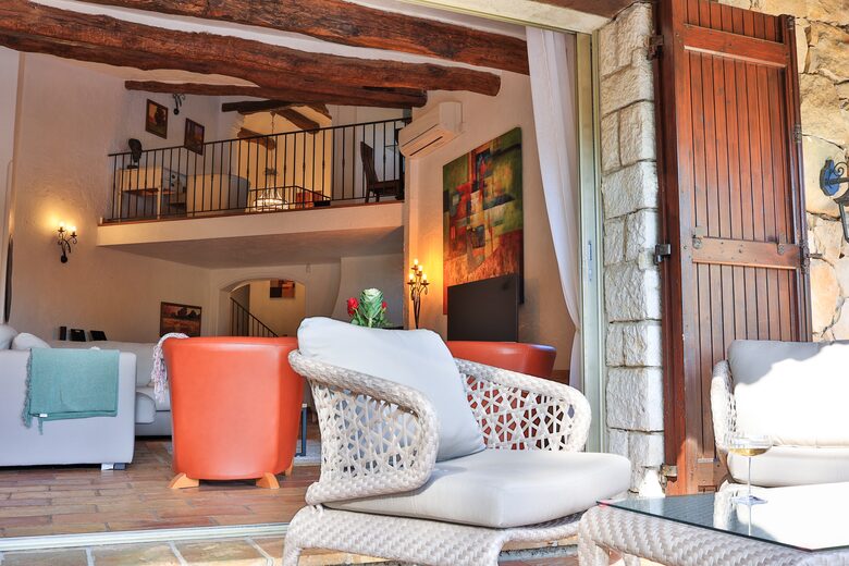 The Hideaways Club - La Retraite - Le Rouret, France