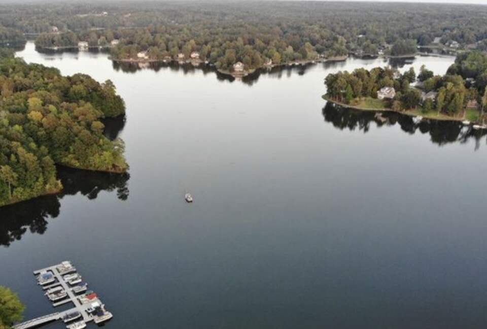 Lakefront Getaway - Newnan, Georgia