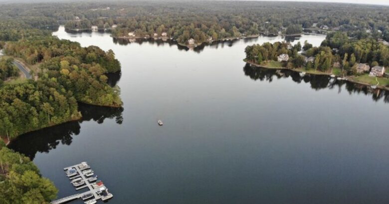 Lakefront Getaway - Newnan, Georgia