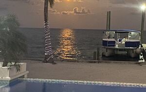 Caye Caulker Beachfront Retreat - Caye Caulker, Belize