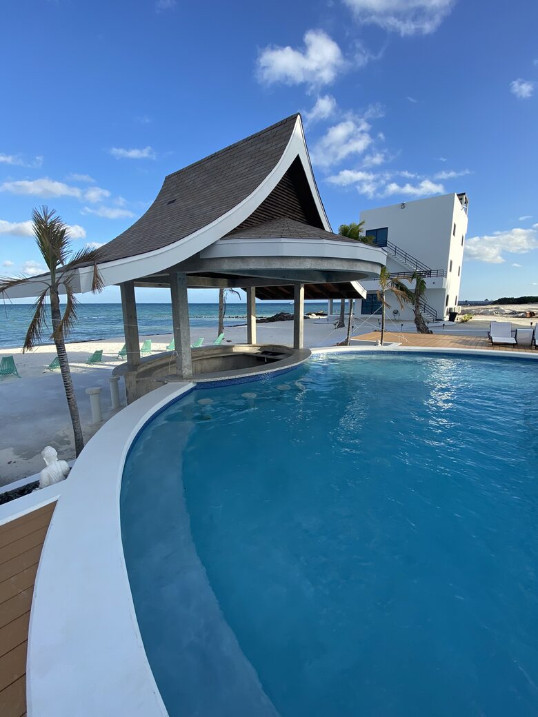Caye Caulker Beachfront Retreat - Caye Caulker, Belize