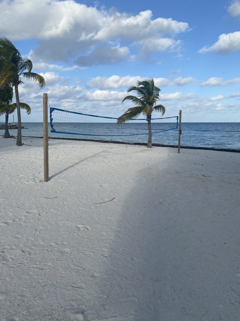 Caye Caulker Beachfront Retreat - Caye Caulker, Belize