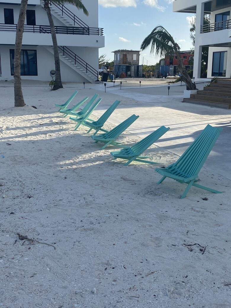 Caye Caulker Beachfront Retreat - Caye Caulker, Belize