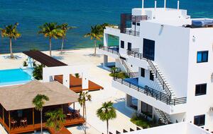 Caye Caulker Beachfront Retreat - Caye Caulker, Belize