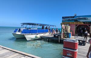 Caye Caulker Beachfront Retreat - Caye Caulker, Belize
