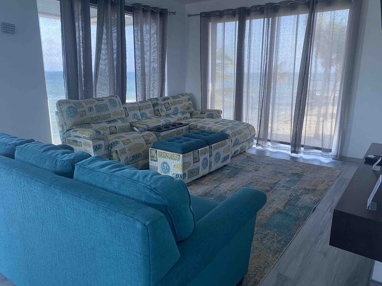 Caye Caulker Beachfront Retreat - Caye Caulker, Belize