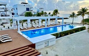 Caye Caulker Beachfront Retreat - Caye Caulker, Belize