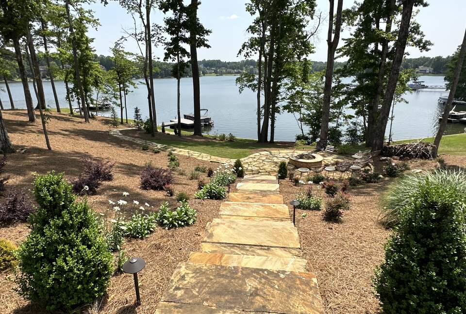 Lakefront Getaway - Newnan, Georgia
