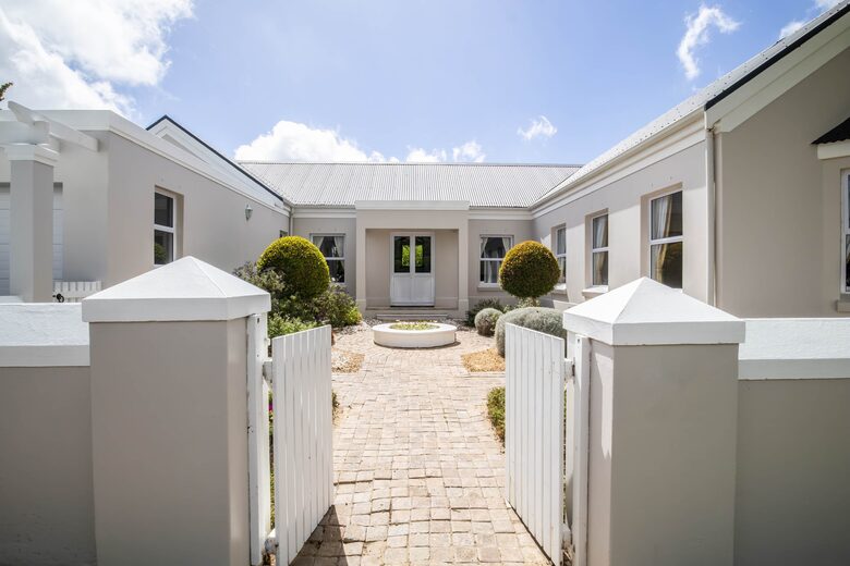 The Hideaways Club - Villa Steenberg - Cape Town, South Africa