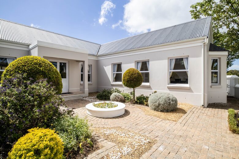 The Hideaways Club - Villa Steenberg - Cape Town, South Africa