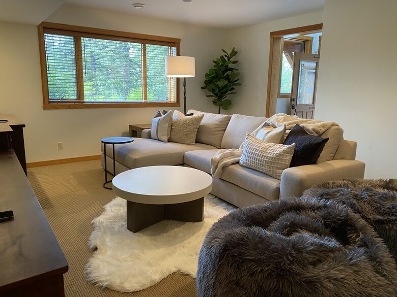 Canmore Cozy Mountain Cabin - Canmore, Canada
