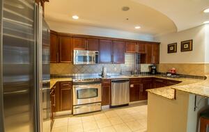 Emerald Grande at HarborWalk Village - 4 Bedroom - Destin, Florida