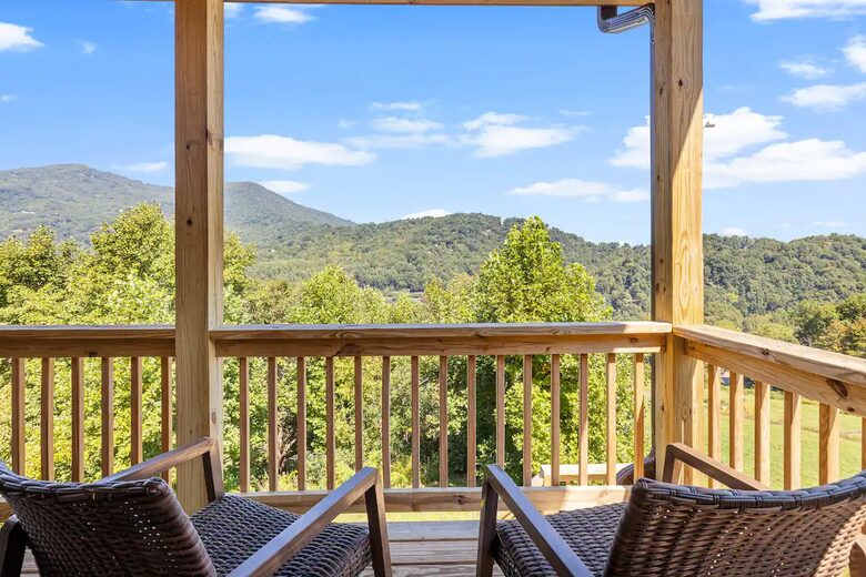 Mountain Escape in Heart of Maggie Valley - Maggie Valley, North Carolina