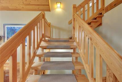 Canmore Cozy Mountain Cabin - Canmore, Canada