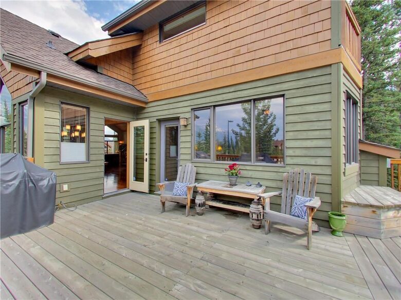 Canmore Cozy Mountain Cabin - Canmore, Canada