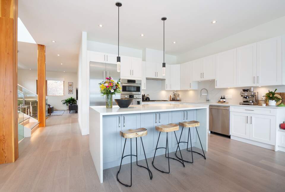 Gourmet kitchen