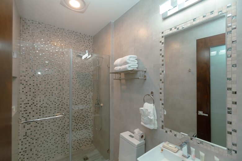Oceanfront 5-Bedroom Penthouse at BluZen Resort, Caye Caulker - Caye Caulker, Belize