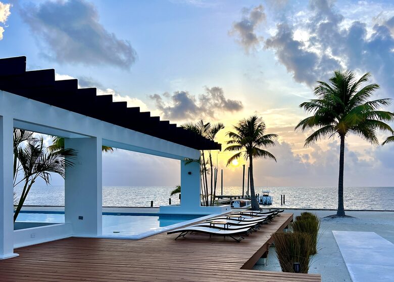 Oceanfront 5-Bedroom Penthouse at BluZen Resort, Caye Caulker - Caye Caulker, Belize