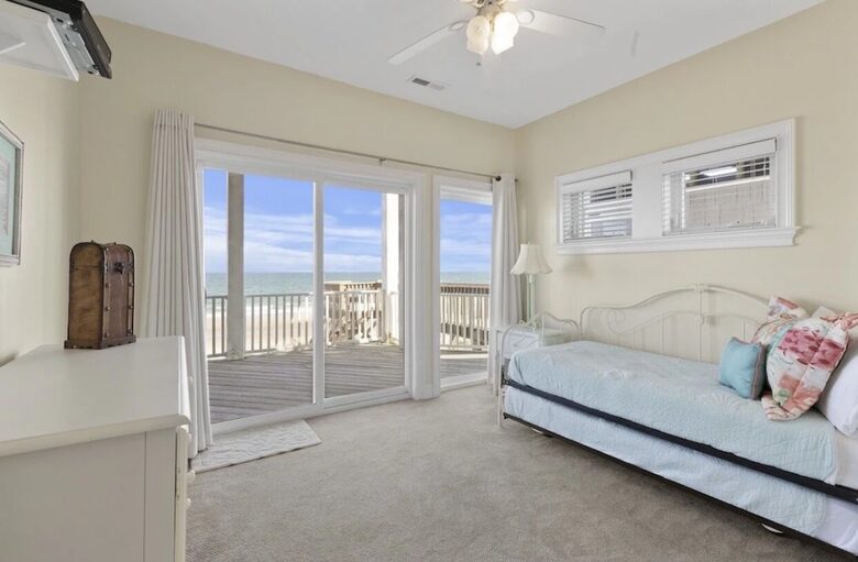 Terrific Topsail Townhome 2 - North Topsail Beach, North Carolina