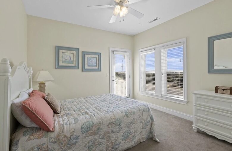 Terrific Topsail Townhome 2 - North Topsail Beach, North Carolina