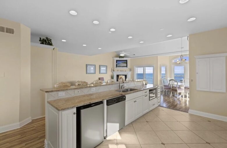 Terrific Topsail Townhome 2 - North Topsail Beach, North Carolina