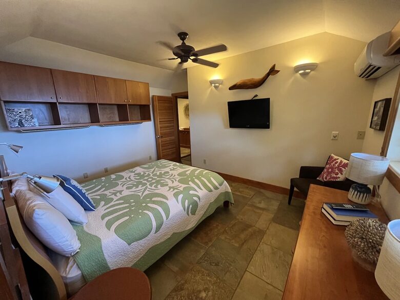 White Sand Beach Front Retreat - Haleiwa, Hawaii