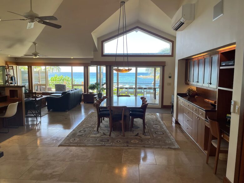 White Sand Beach Front Retreat - Haleiwa, Hawaii
