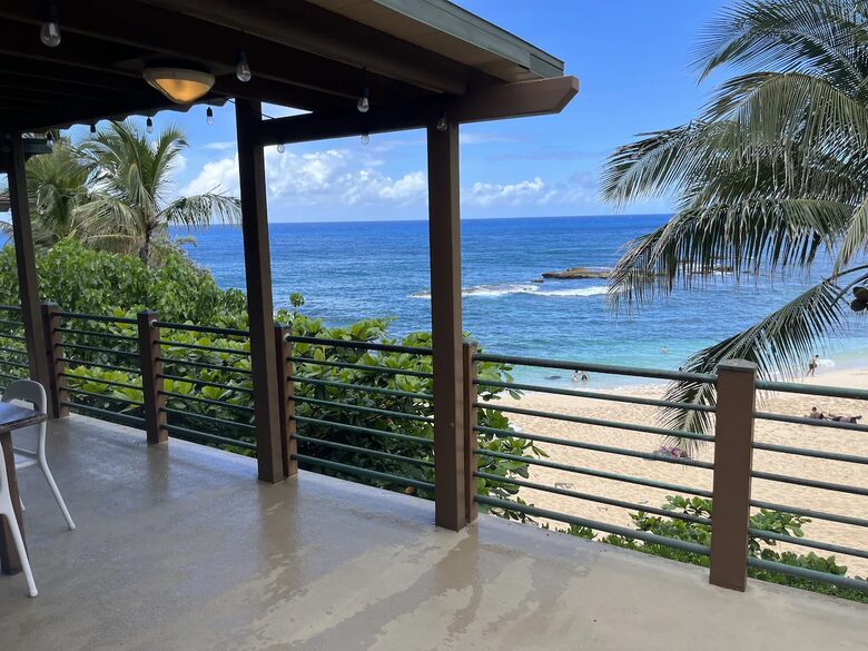 White Sand Beach Front Retreat - Haleiwa, Hawaii