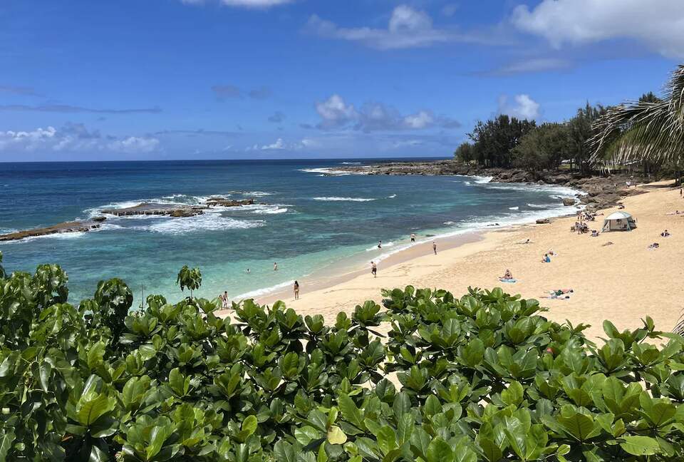 White Sand Beach Front Retreat - Haleiwa, Hawaii