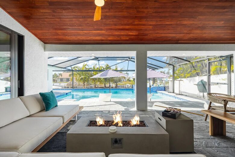 Resort Style Retreat | Gulf Access, Heated Pool & Spa, Boat Dock, Private Beach, Tiki Hut - Cape Coral, Florida