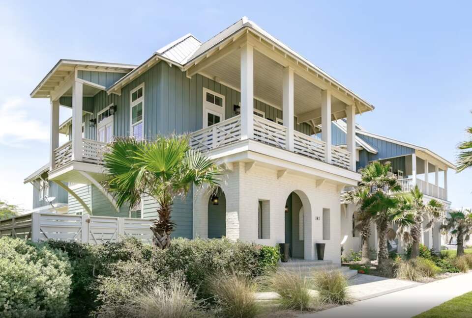 Kokomo J’s Shangri-La by the Sea - Port Aransas, Texas