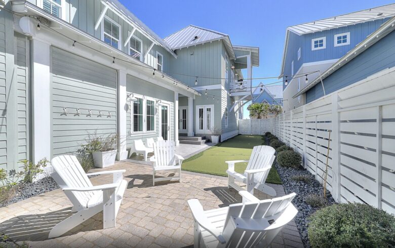 Kokomo J’s Shangri-La by the Sea - Port Aransas, Texas