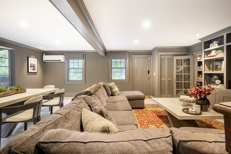 Exquisite Bedford Luxe Retreat - Bedford, New York
