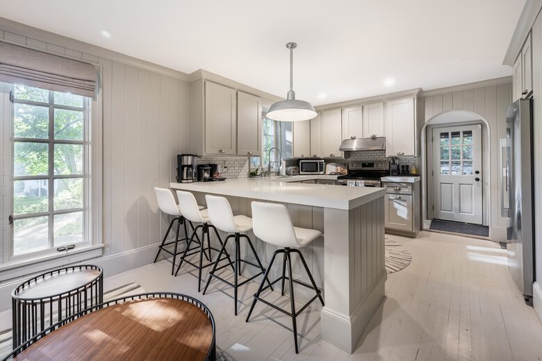 Exquisite Bedford Luxe Retreat - Bedford, New York
