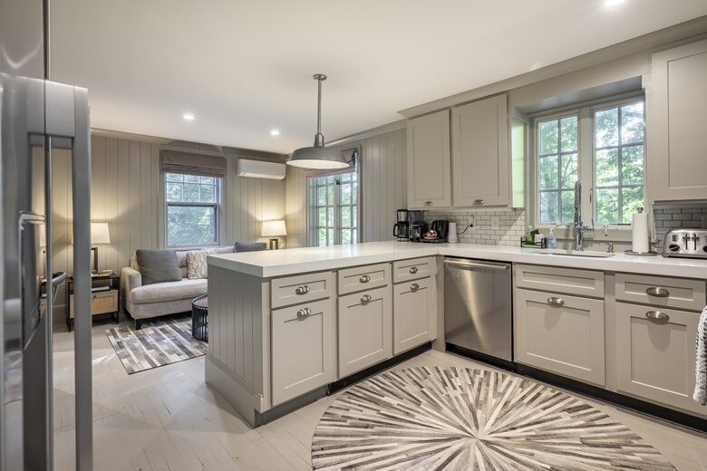 Exquisite Bedford Luxe Retreat - Bedford, New York