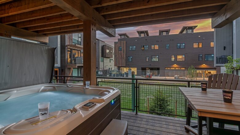 Uptown House - Moving Mountains - Steamboat Springs, Colorado