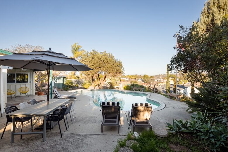 Lemon Grove Family Retreat - Lemon Grove, California