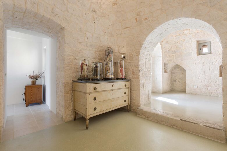 Stella del monte - Cisternino, Italy