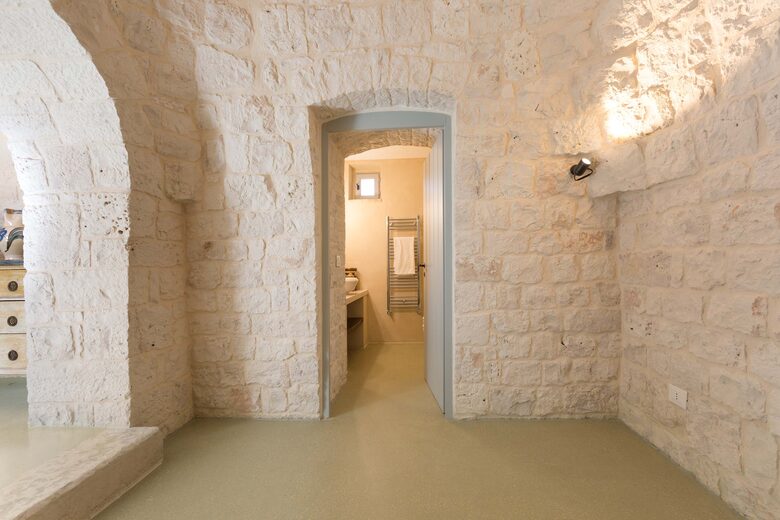 Stella del monte - Cisternino, Italy