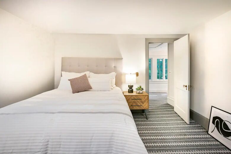 Exquisite Bedford Luxe Retreat - Bedford, New York