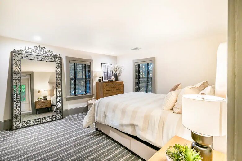 Exquisite Bedford Luxe Retreat - Bedford, New York