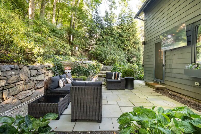 Exquisite Bedford Luxe Retreat - Bedford, New York