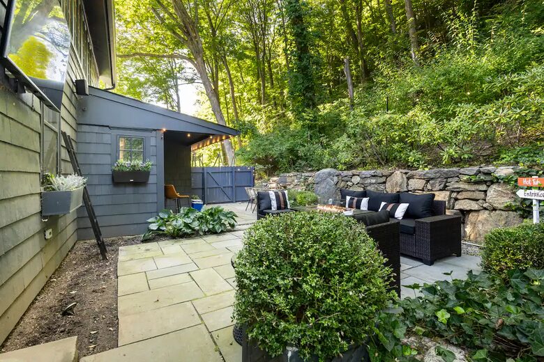 Exquisite Bedford Luxe Retreat - Bedford, New York