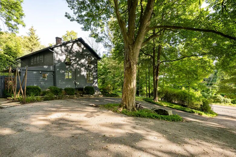 Exquisite Bedford Luxe Retreat - Bedford, New York