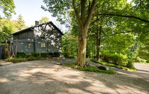 Exquisite Bedford Luxe Retreat - Bedford, New York