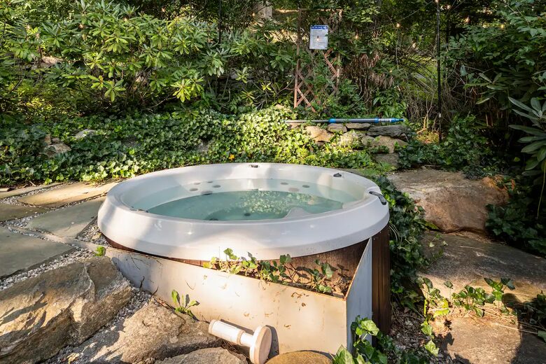 Exquisite Bedford Luxe Retreat - Bedford, New York