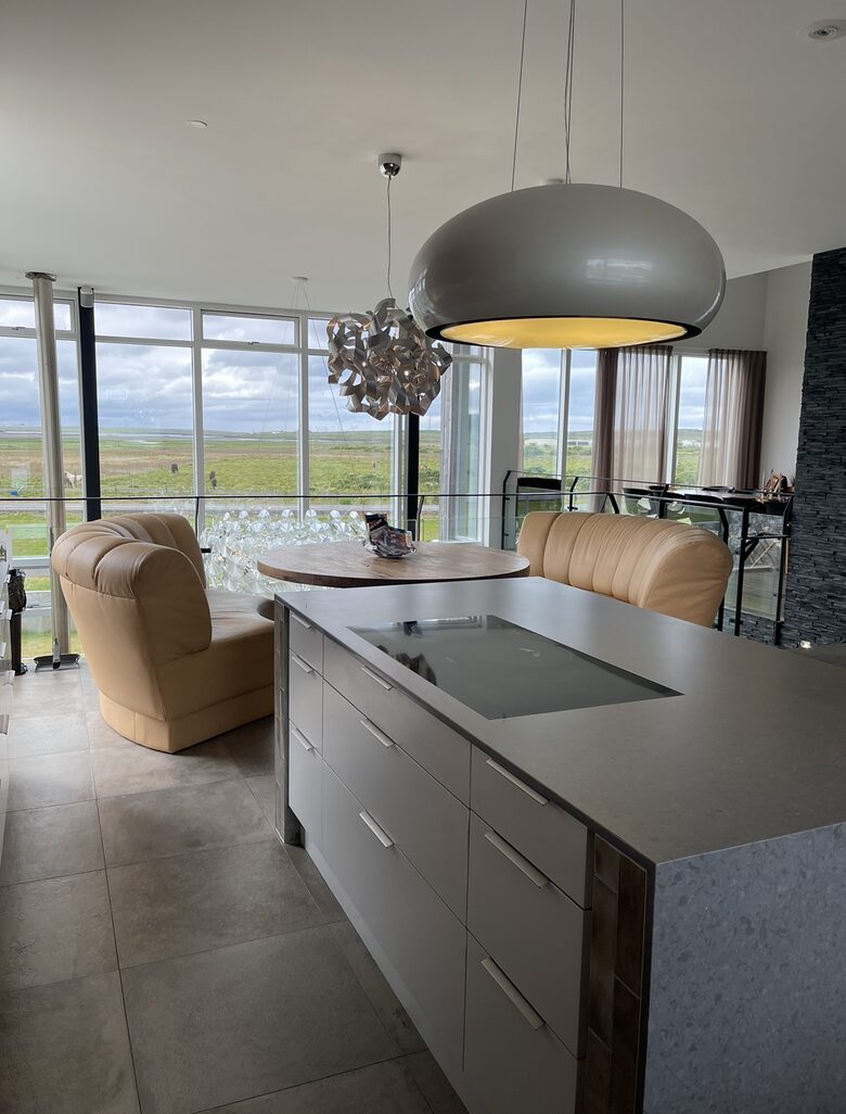 Luxury Icelandic Villa - Mosfellsbaer, Iceland