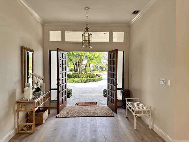 Upscale Jupiter Home - Jupiter, Florida