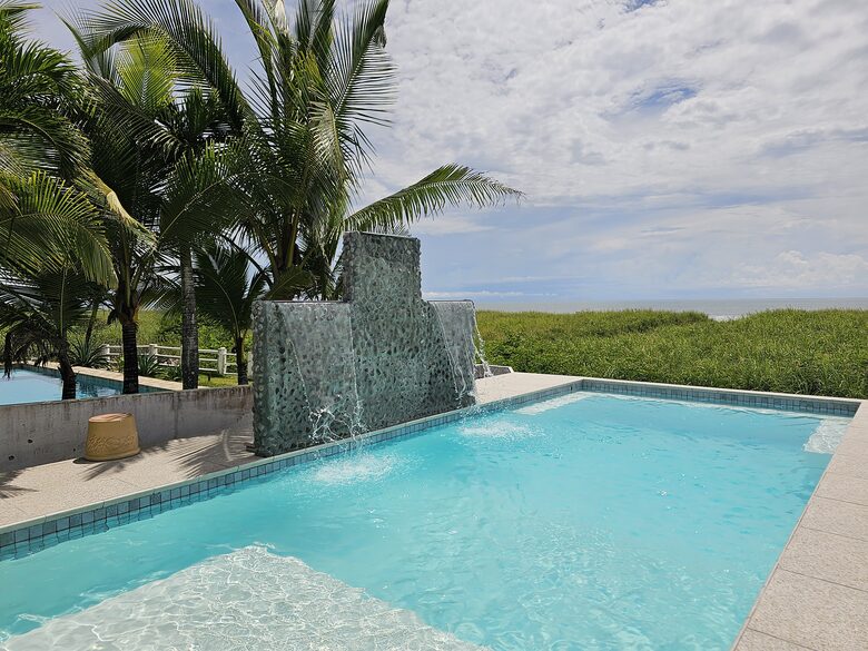 Waters Edge - Alanje, Panama