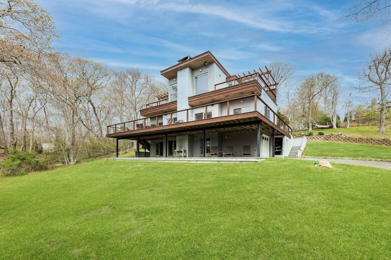 Hamptons - Montauk Luxury Modern Oasis, Walking Distance to Private Beach - Montauk, New York